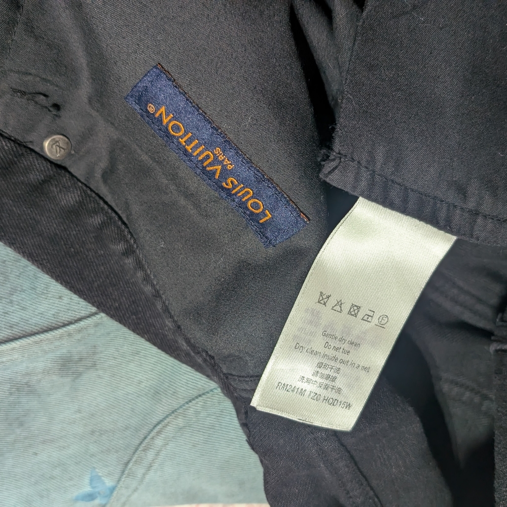 Stylish Gradient Black Jeans - image 3